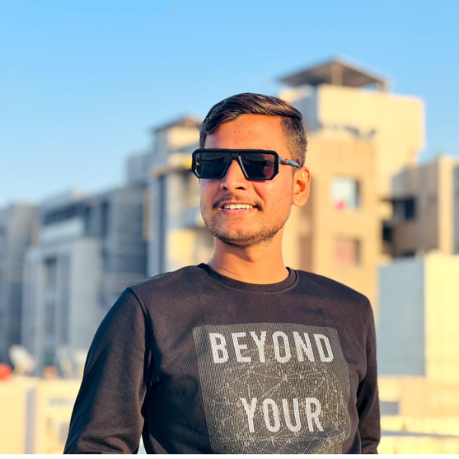 Amit, freelance digital marketer